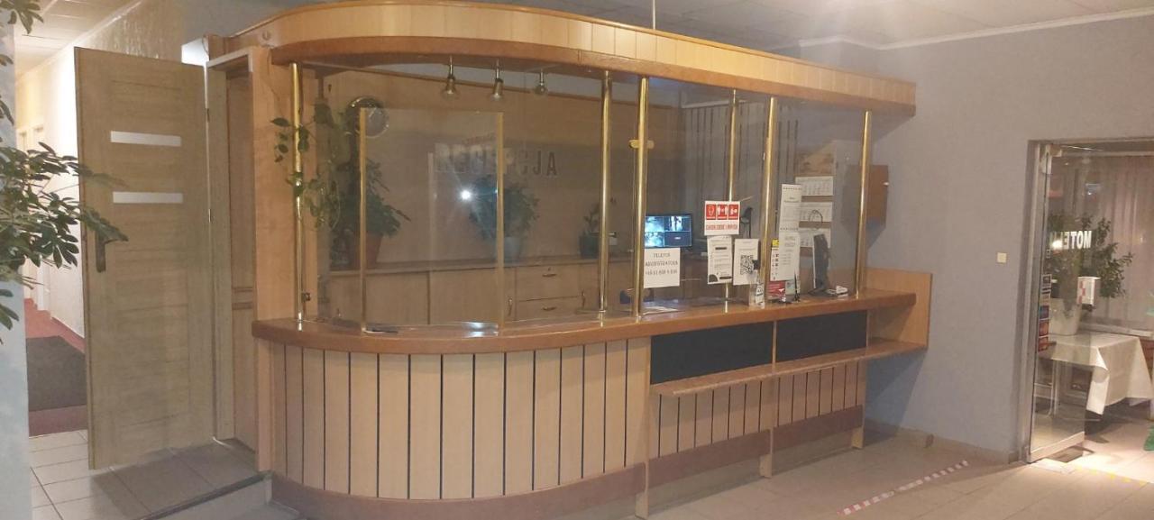 Motel Pauza Tarnowo Podgórne Exteriér fotografie